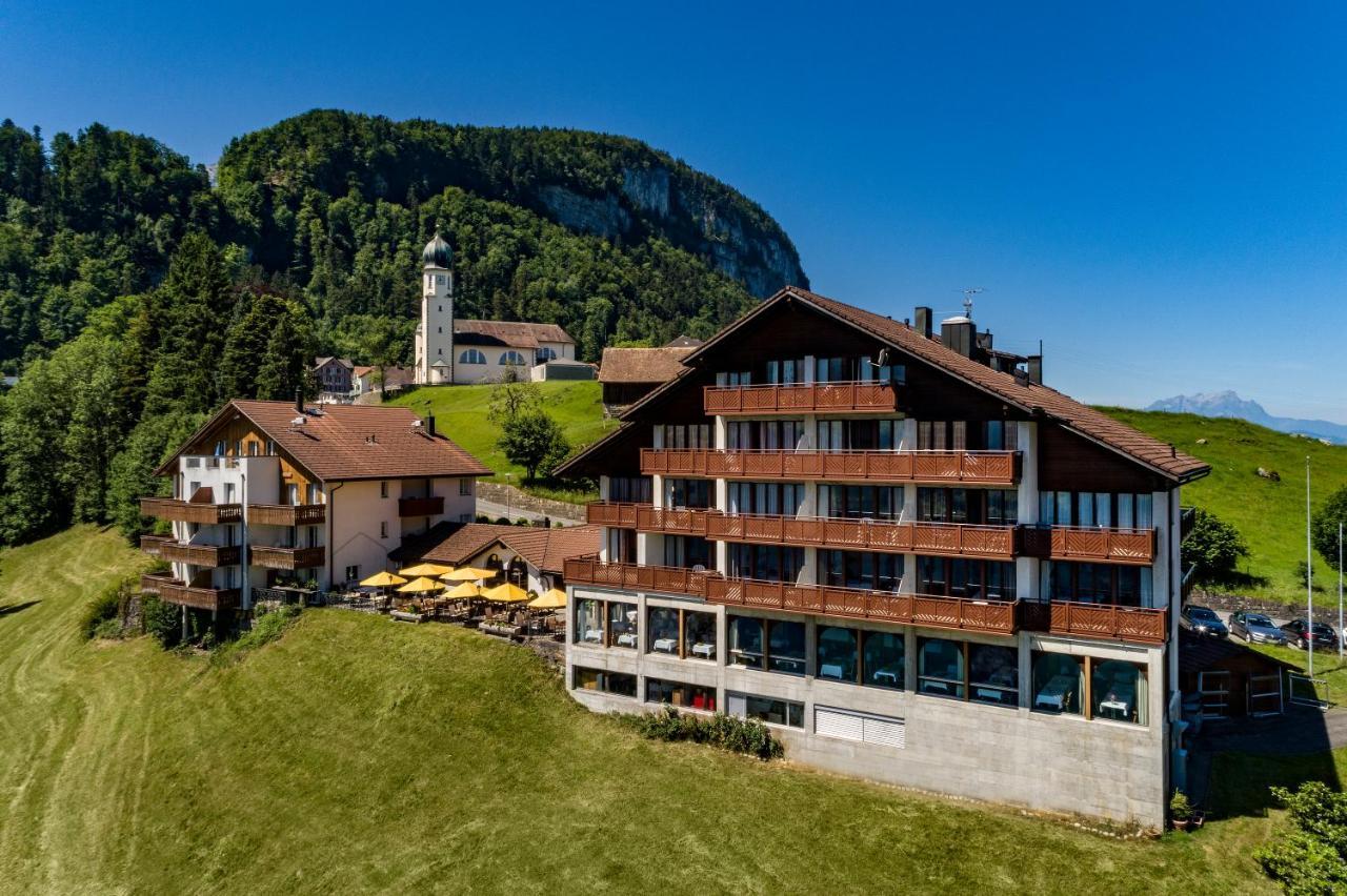 Hotel Und Naturhaus Bellevue Seelisberg Bagian luar foto