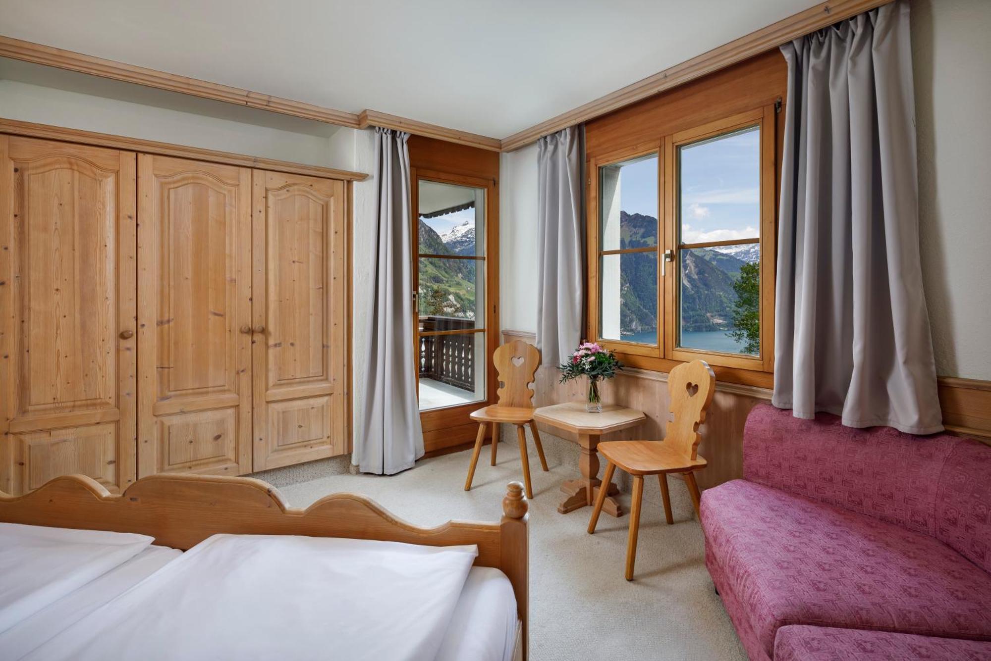 Hotel Und Naturhaus Bellevue Seelisberg Bagian luar foto
