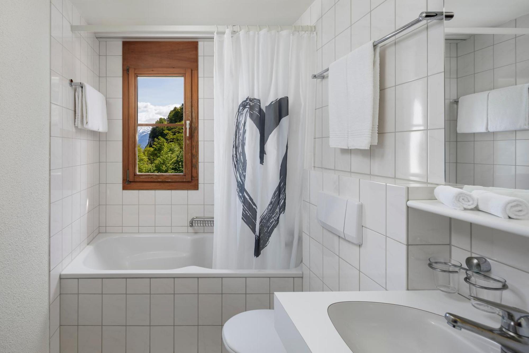 Hotel Und Naturhaus Bellevue Seelisberg Bagian luar foto