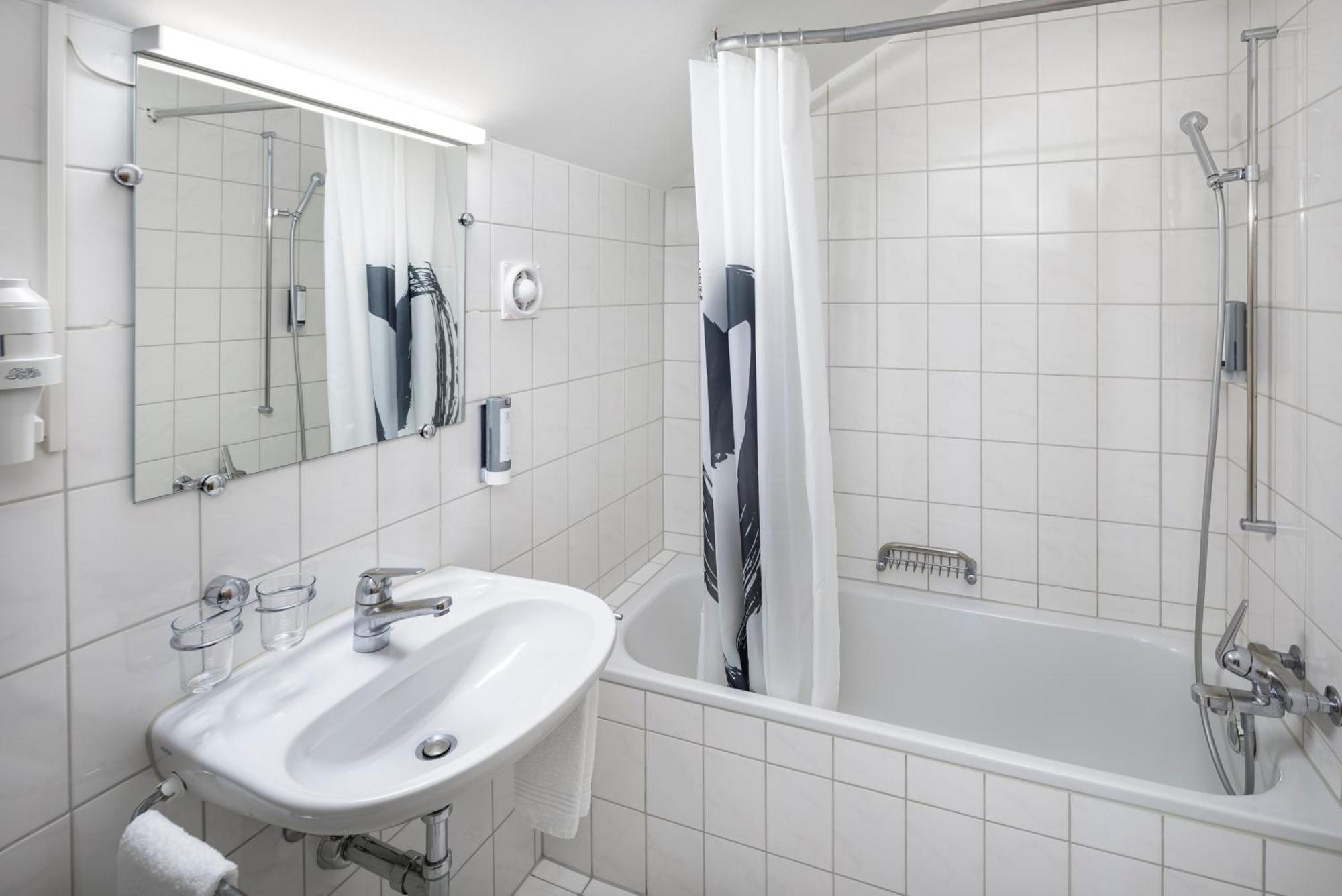 Hotel Und Naturhaus Bellevue Seelisberg Bagian luar foto