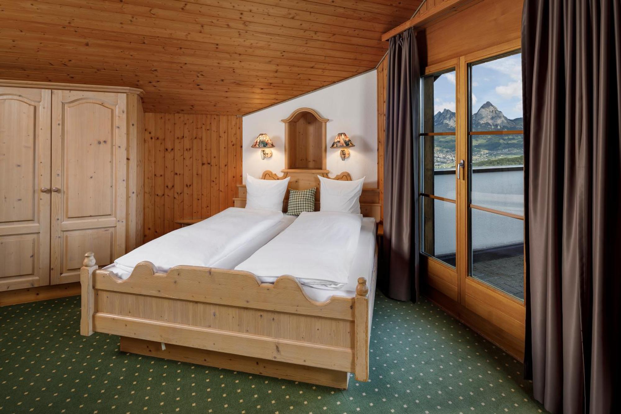 Hotel Und Naturhaus Bellevue Seelisberg Bagian luar foto